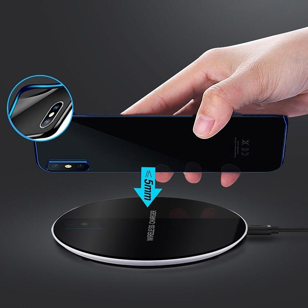 Caricabatterie wireless da 15  - Watch Xs8 recensione e prezzo