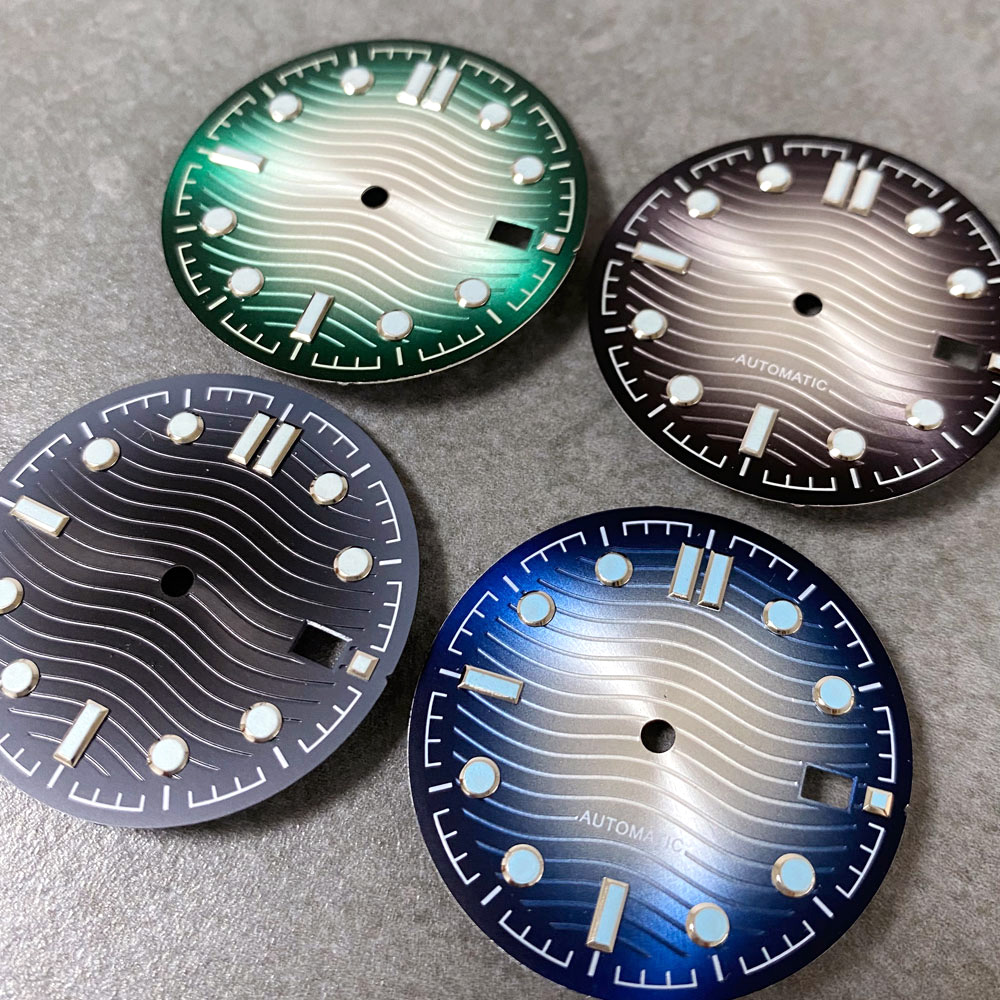 Quadrante dell'orologio Wave D - Luminous Dial Face recensione e prezzo